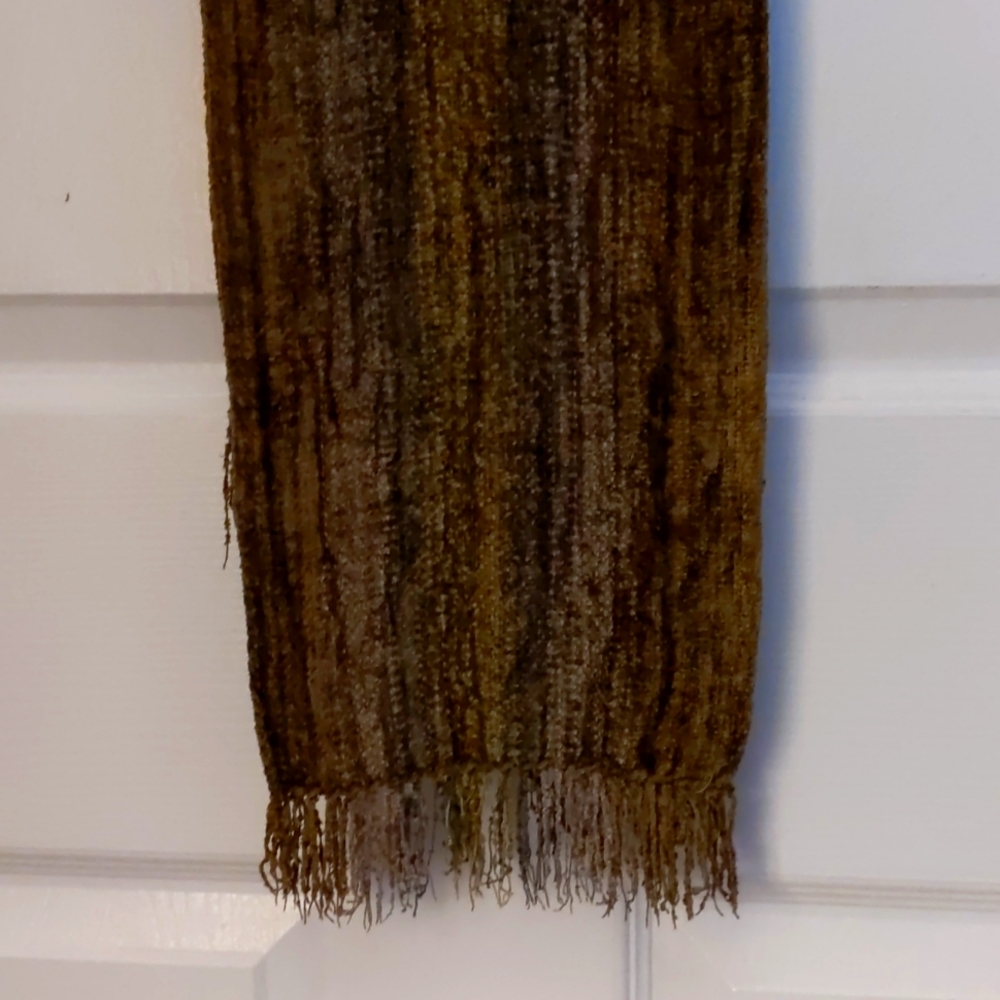 Dark Green Fashion Scarf - Picture 3 of 7
